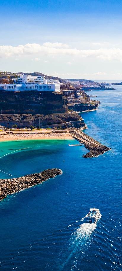 Playa de Amadores in Gran Canaria