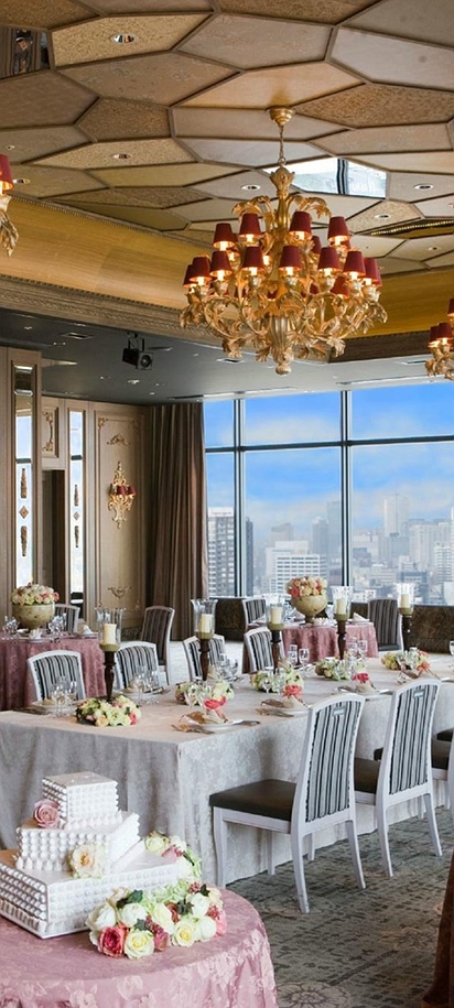 banquet room at the Hotel Monterey Grasmere Osaka