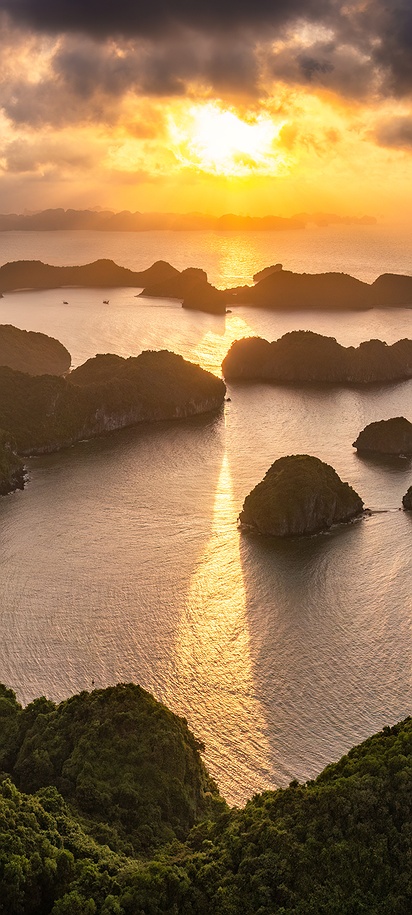 Lan Ha Bay near Cat Ba Island in Vietnam