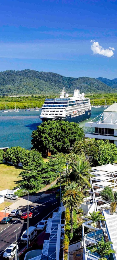 Pullman Reef Hotel Casino