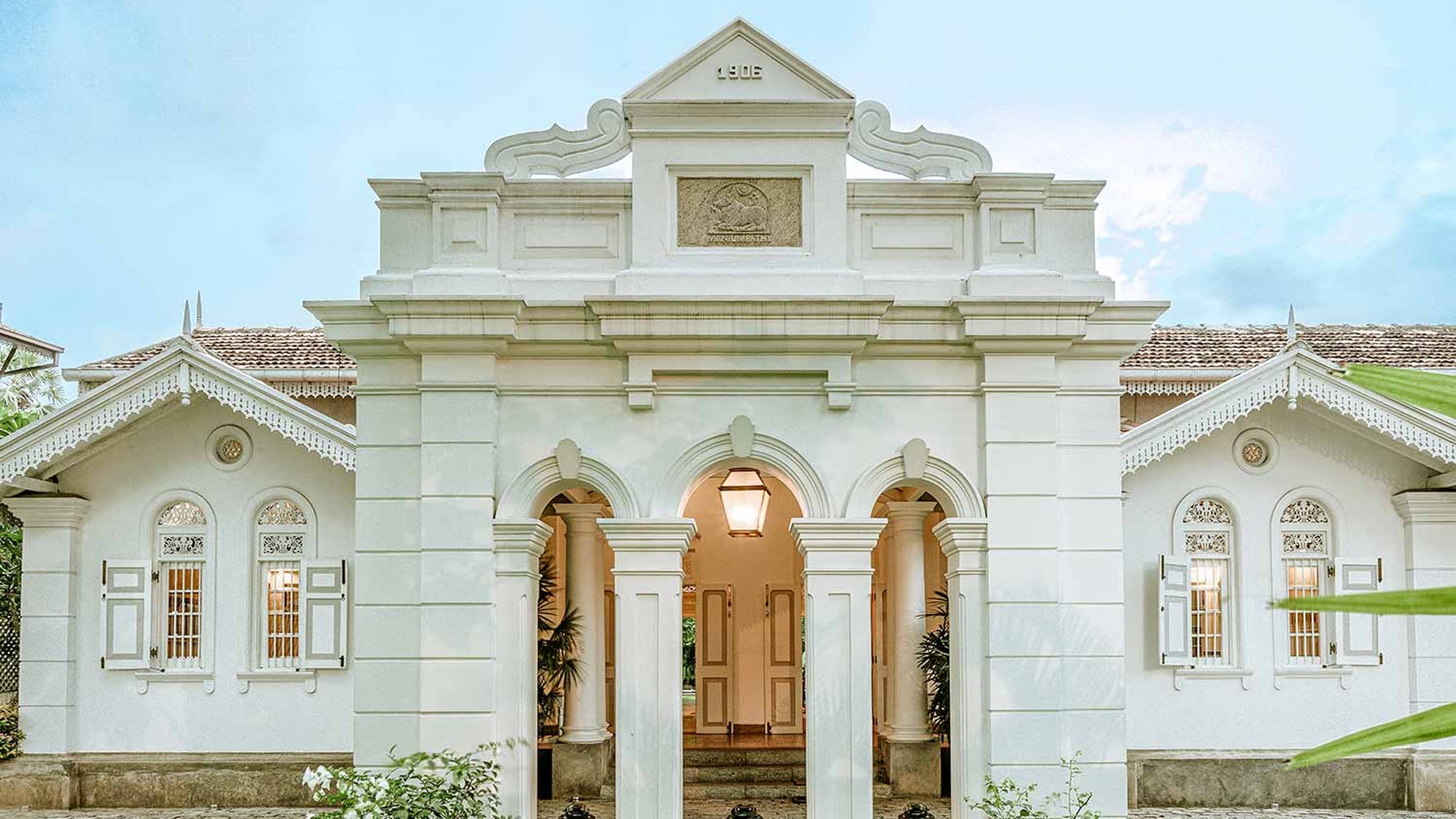 Maniumpathy, a heritage boutique hotel in the Cinnamon Gardens in Colombo, Sri Lanka