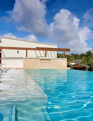 an aerial view of the Calabash Hotel in Grenada, located on the secluded L'Anse Aux Epines beach