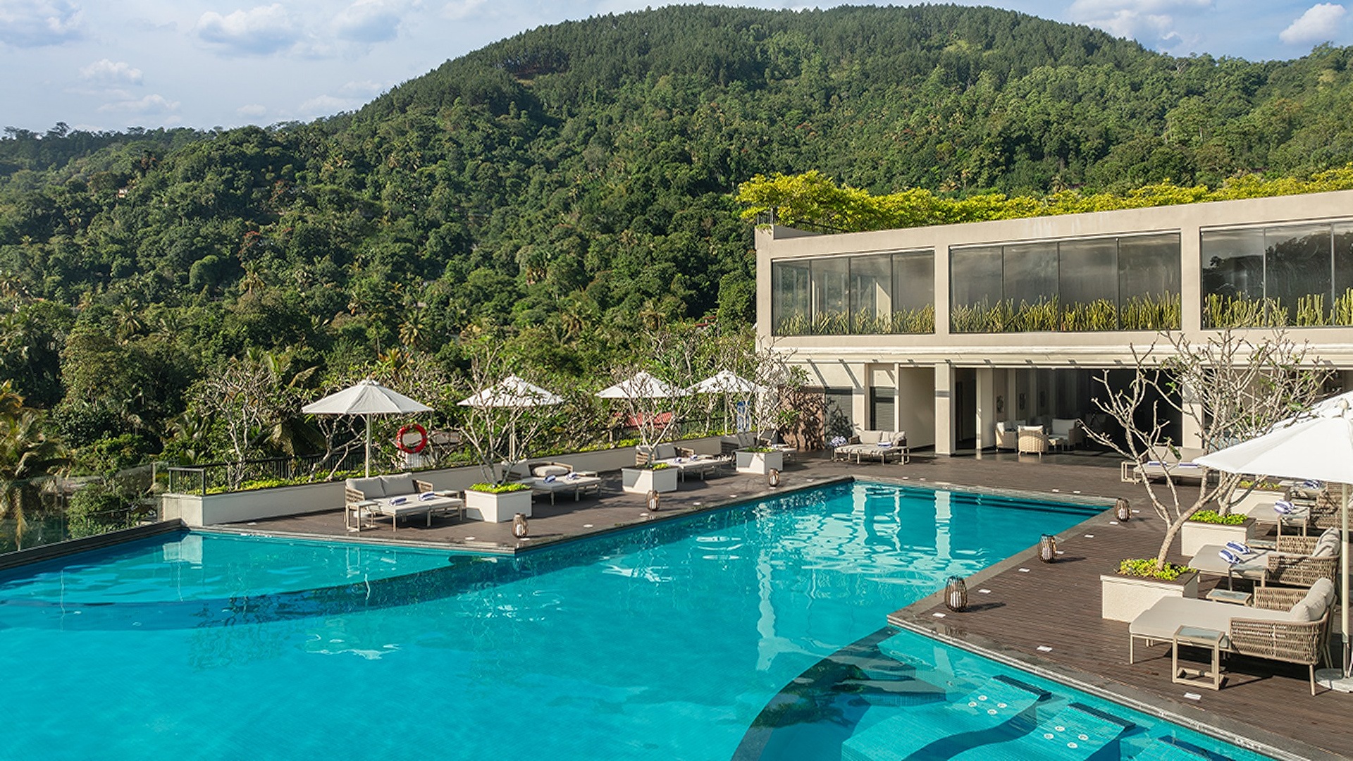 Pool of the Golden Crown Hotel in Kandy, Sri Lanka