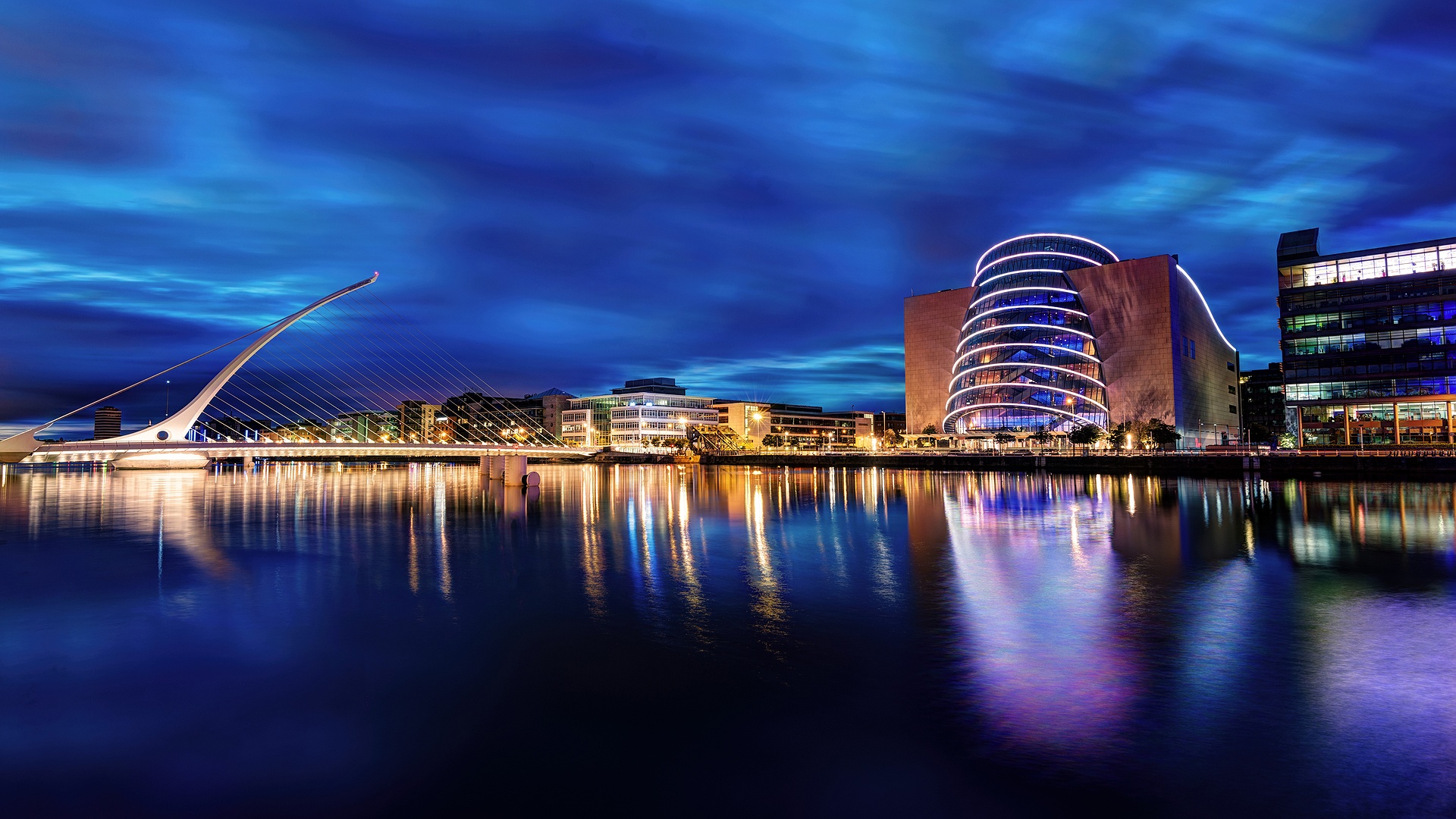 Samuel Beckett Bridge in Dublin at night