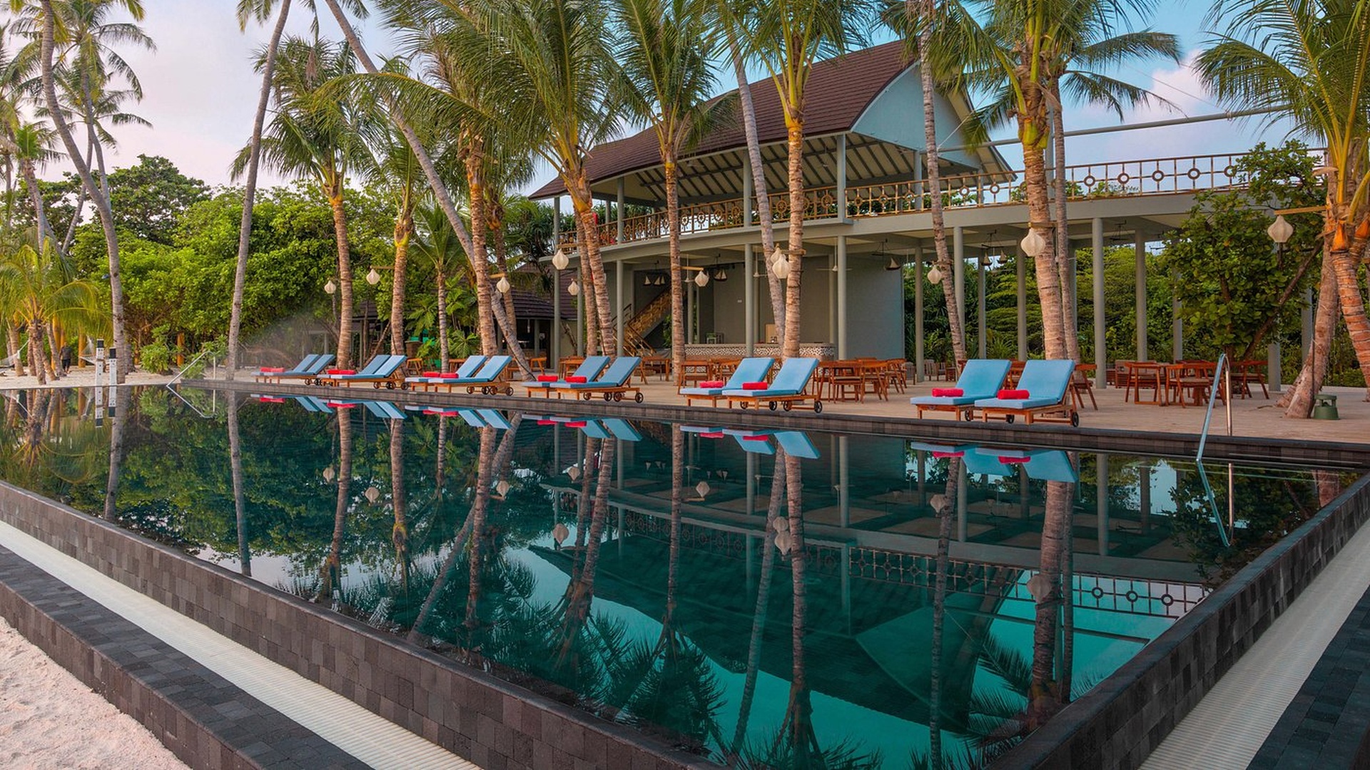Siyam World Maldives pool view