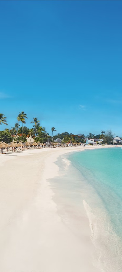 Sandals Grande Antigua with beach view