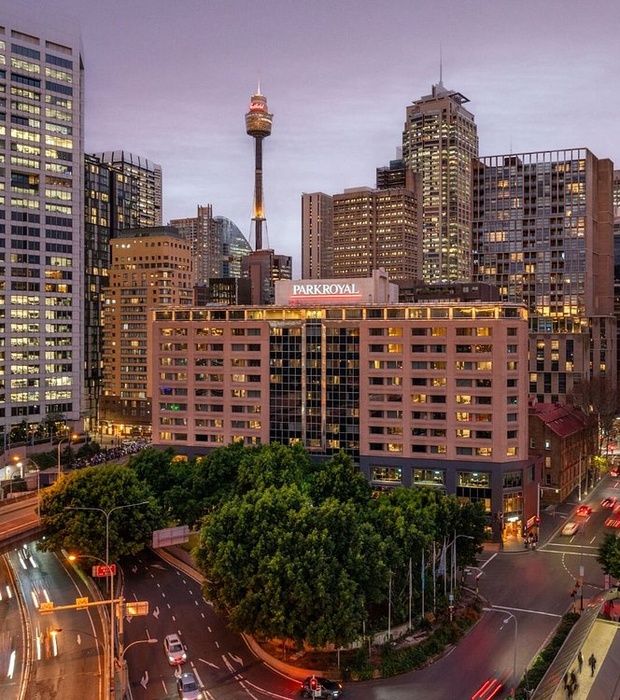 PARKROYAL Darling Harbour exterior view
