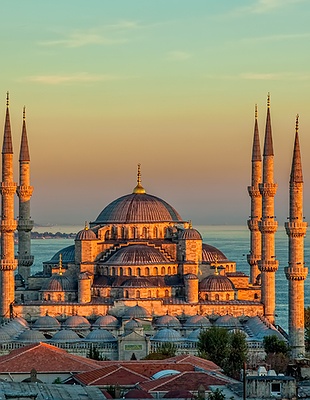 the Blue Mosque (Sultan Ahmed Mosque) in Istanbul