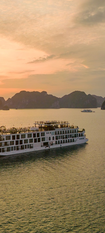 Indochine Premium Cruise ship, Vietnam