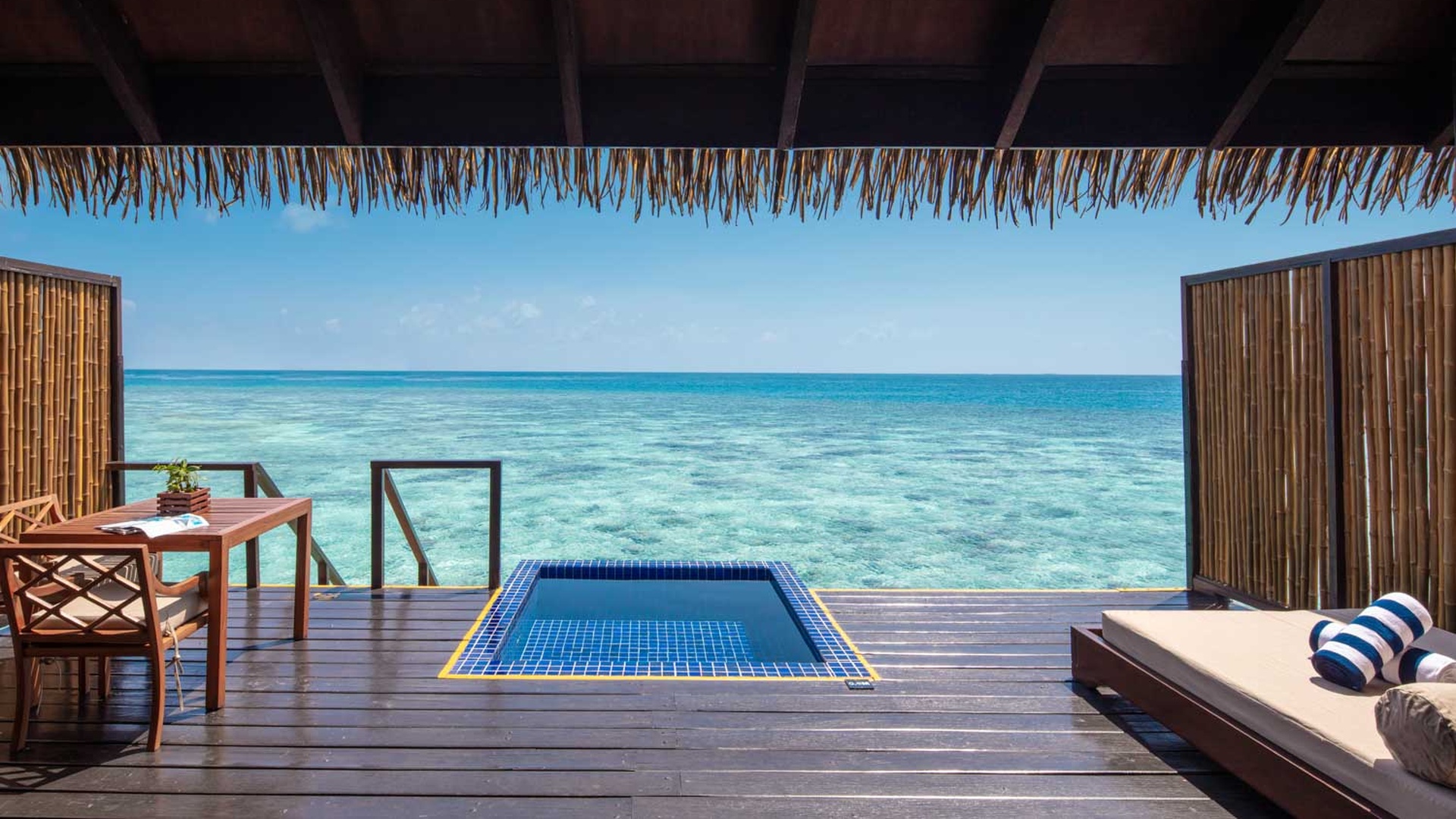 Adaaran Prestige Vadoo pool view