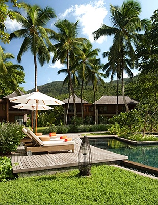 Constance Ephelia Seychelles beach view