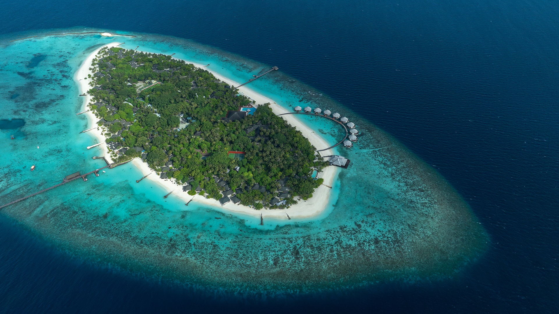 Aerial view of Adaaran Select Meedhupparu 