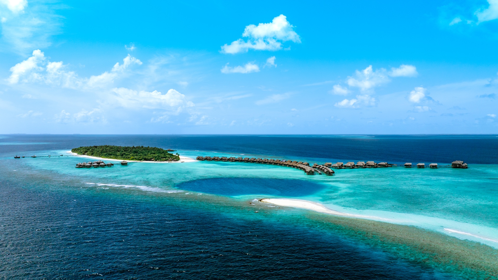 Vakkaru Maldives aerial view
