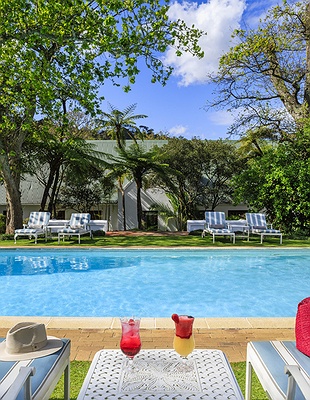 Founders Lodge by Mantis pool view