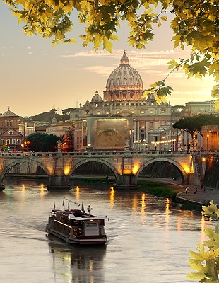 Ponte Sant'Angelo bridge, Rome scenic view
