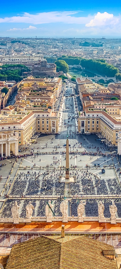 Saint peter's square in Italy