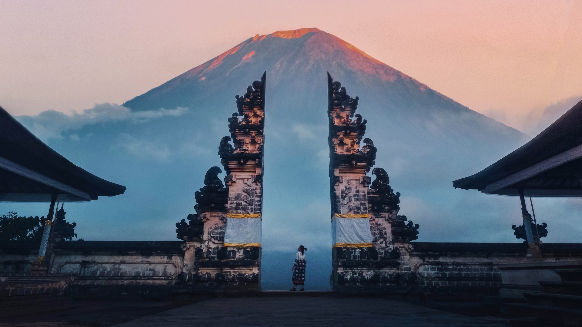 Gates of Heaven, Bali