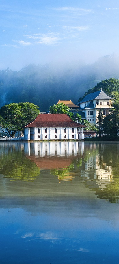 Sri Dalada Maligawa in Sri Lanka
