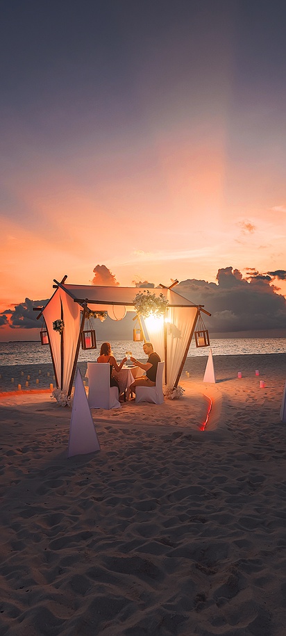 Romantic beach dining at Siyam World Maldives