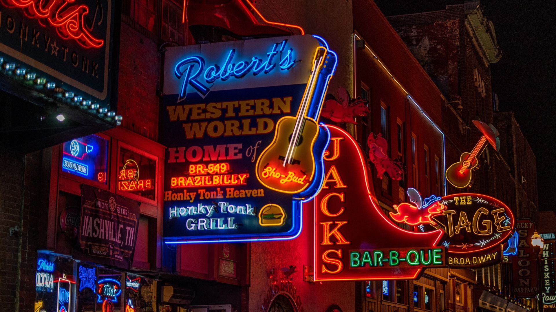 iconic neon signs in Tennessee