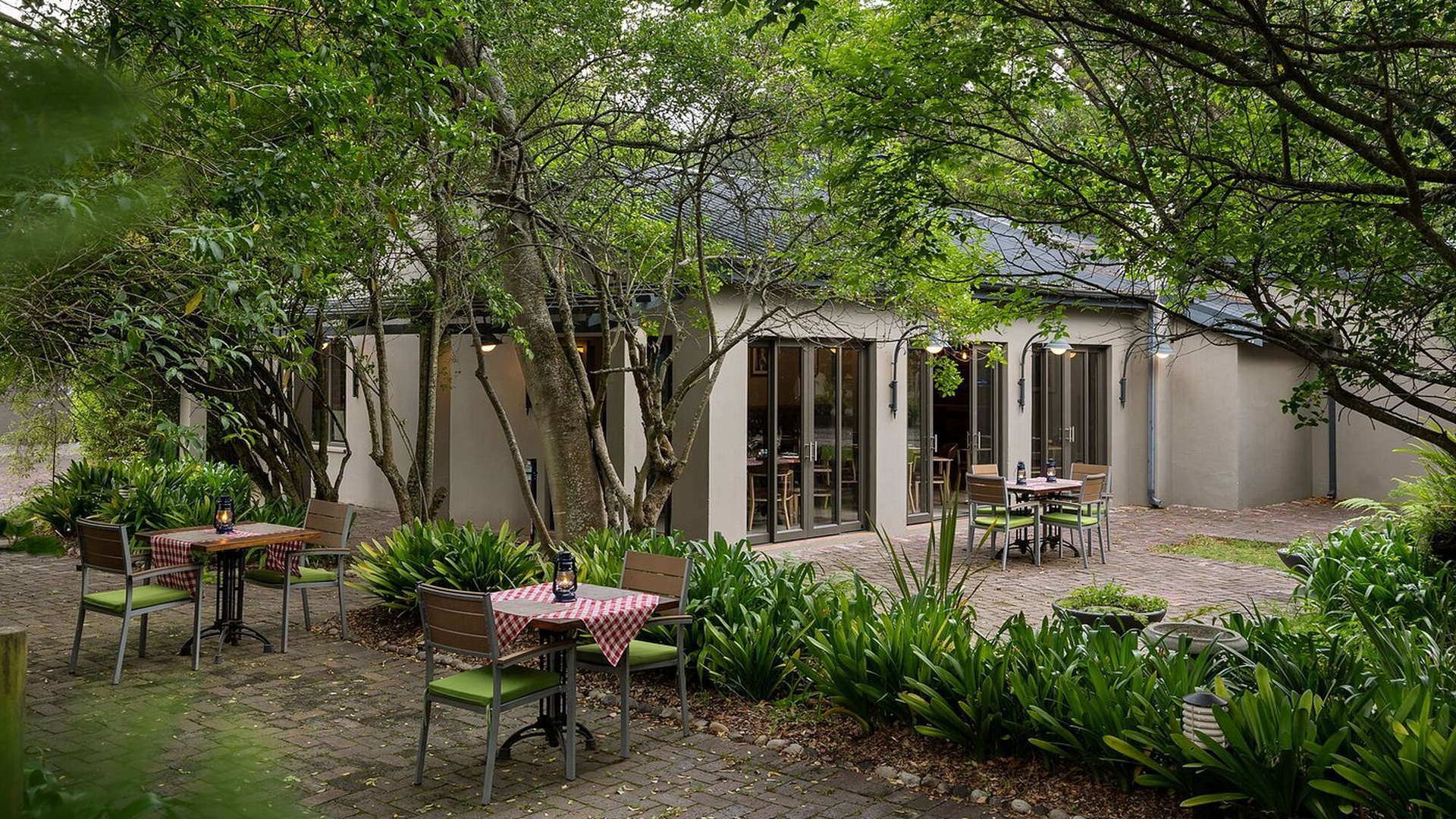 outdoor seating at Premier Resort The Moorings in Knysna, South Africa