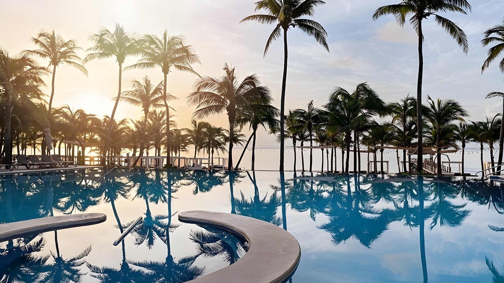 The Fives Oceanfront Riviera Maya swimming pool