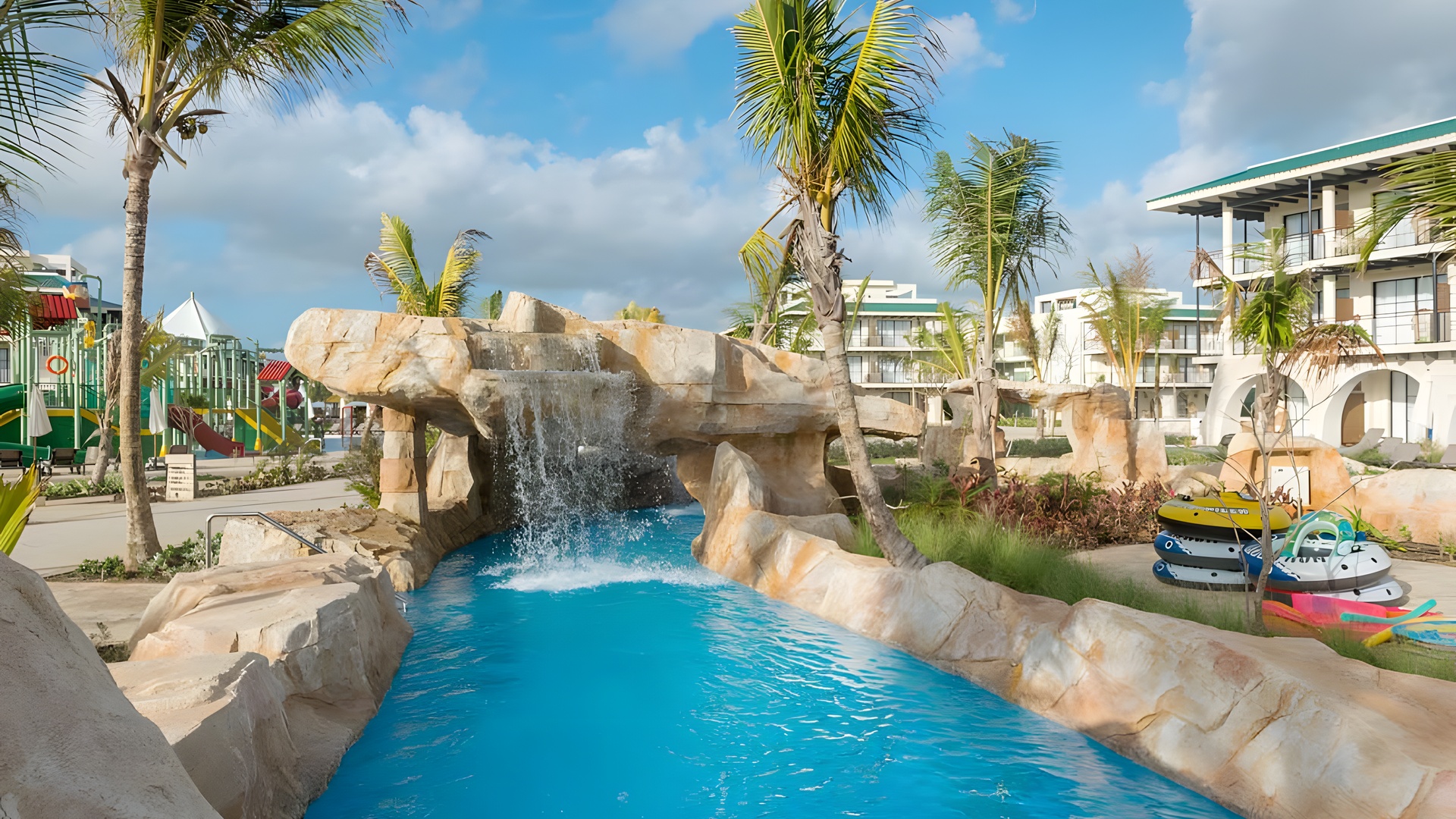 Ocean El Faro outdoor pool