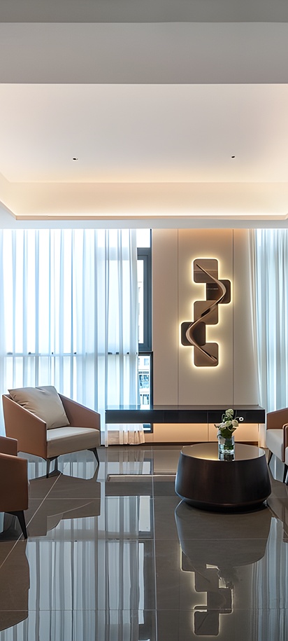 the interior lobby of the Holiday Inn Express Chengdu Huanhuaxi in Chengdu, China