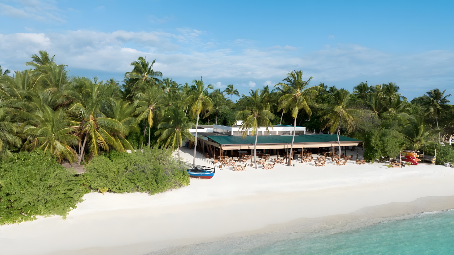 Sirru Fen Fushi exterior view