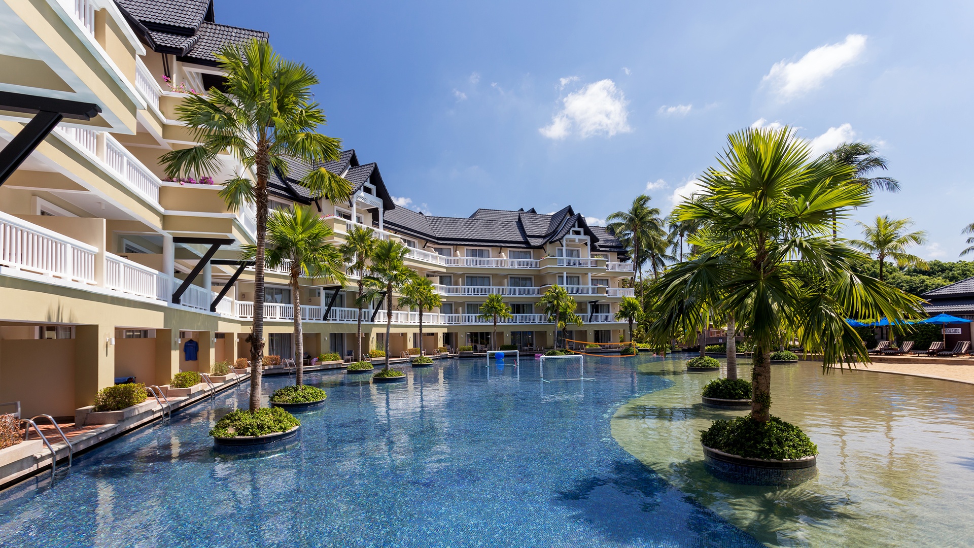 Angsana Laguna Phuket outdoor pool