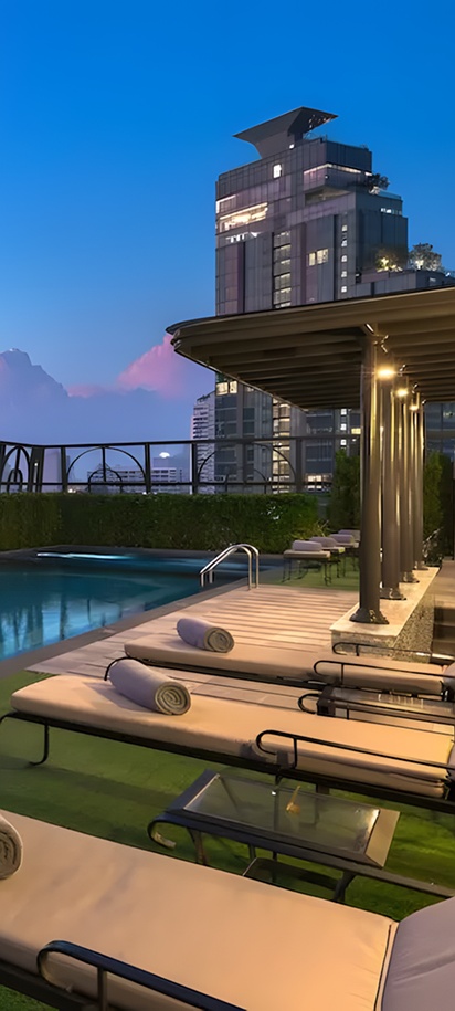 rooftop pool of The Salil Hotel Sukhumvit 57 Thonglor in Bangkok