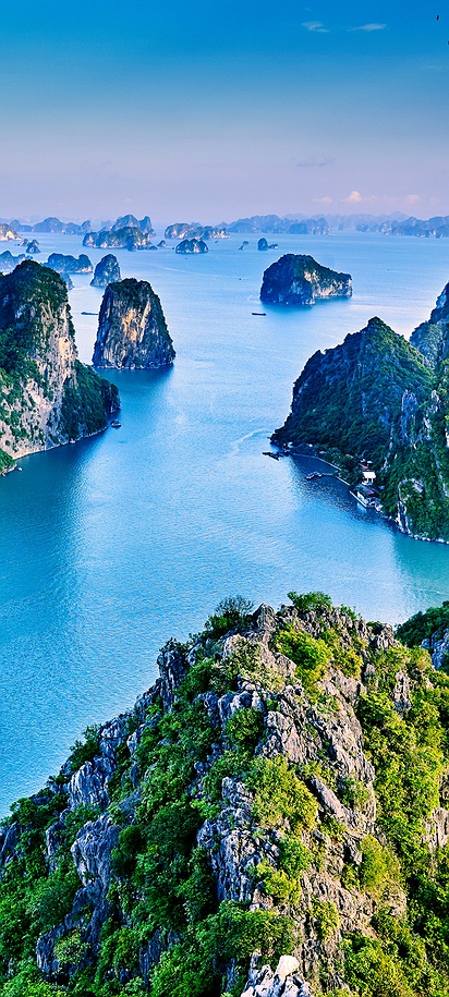 Ha Long Bay, a renowned UNESCO World Heritage Site located in northeastern Vietnam