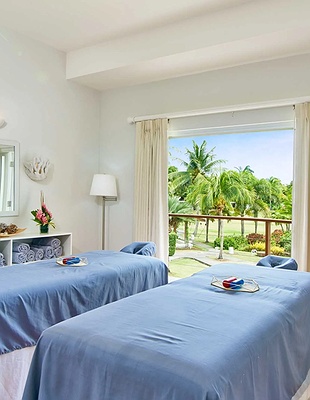 an aerial view of the Calabash Hotel in Grenada, located on the secluded L'Anse Aux Epines beach