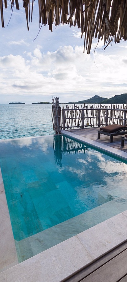 Private deck and plunge pool over the ocean