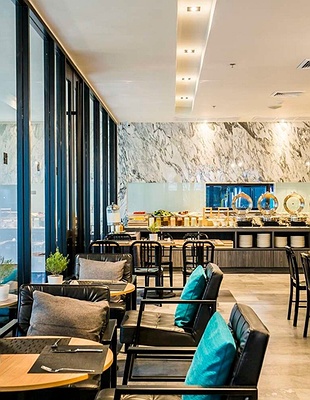 Grand Mercure Phuket Patong exterior view