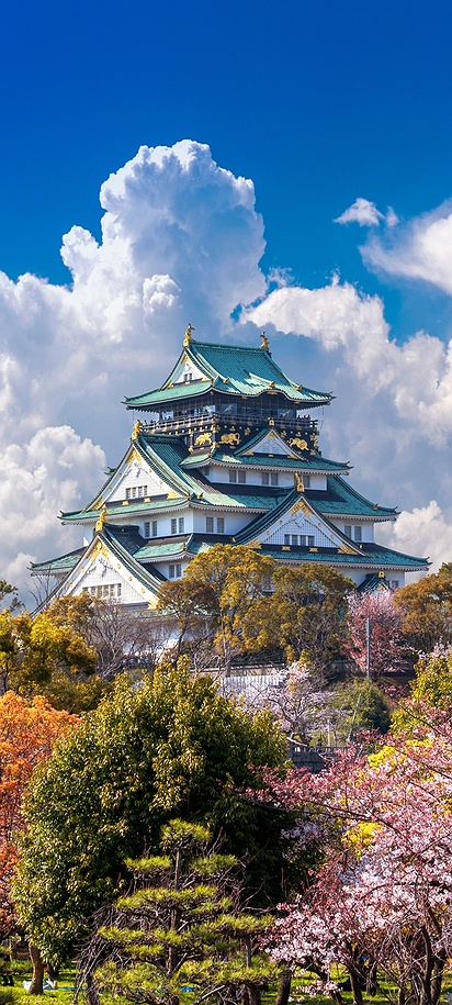 Osaka Castle in Japan during the spring season