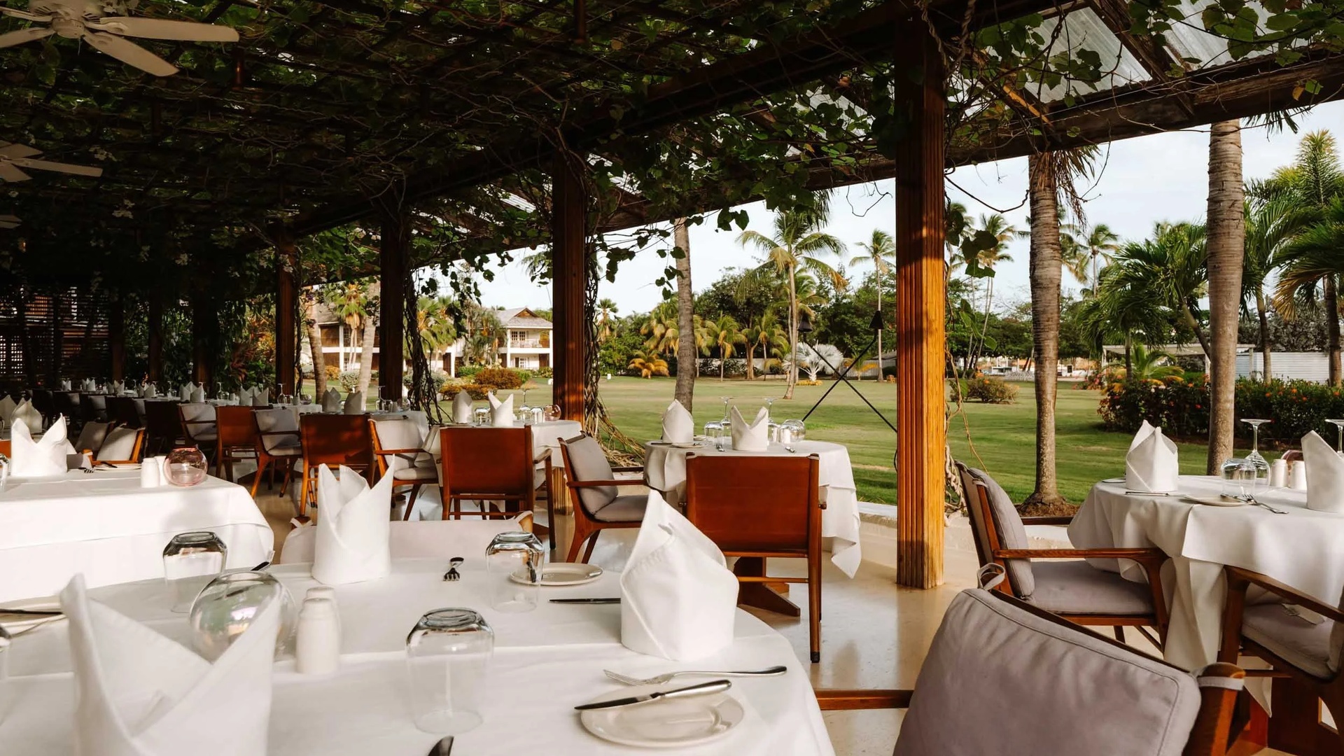 the dining area at the Calabash Hotel in Grenada