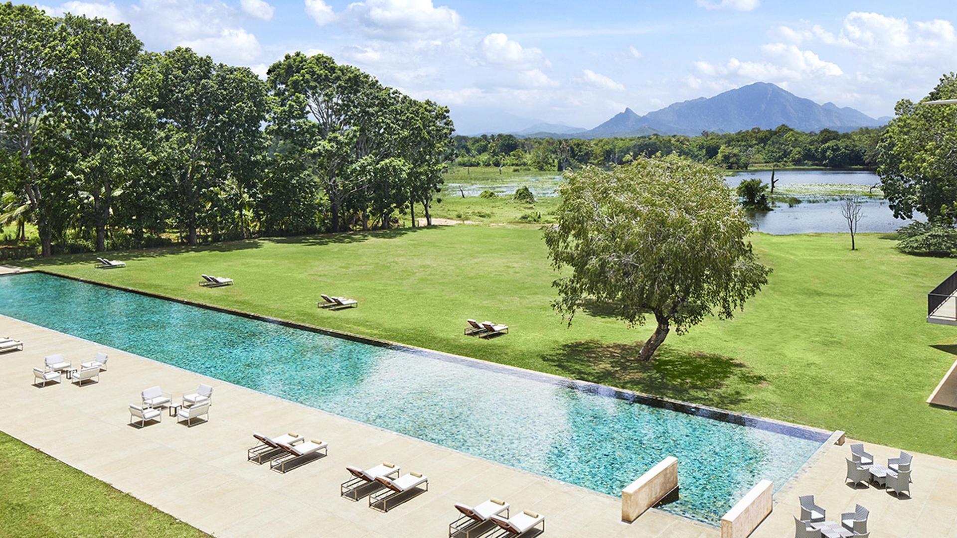 Jetwing Lake hotel, Dambulla, Sri Lanka