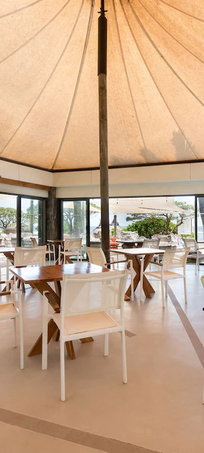 Radisson Blu Poste Lafayette Resort dining