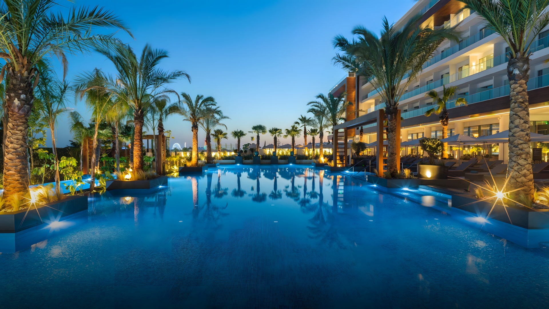 Amanti, Made For Two Hotel pool view