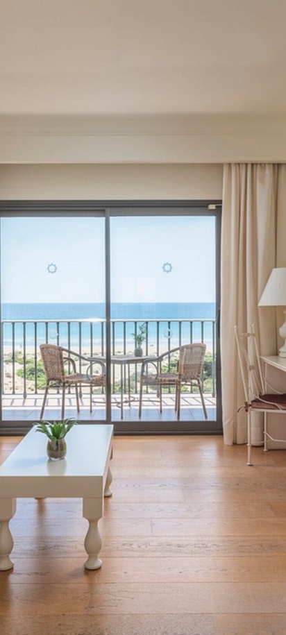 Cadiz Coastline Retreat image 10