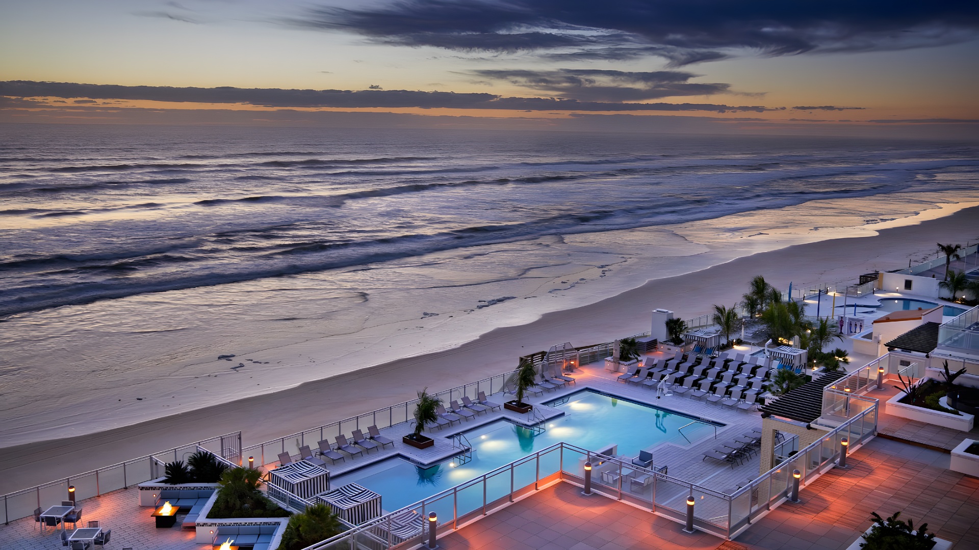 Hard Rock Hotel Daytona Beach at dusk