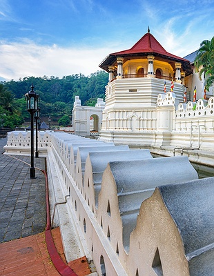 Sacred Tooth Relic temple in Sri Lanka