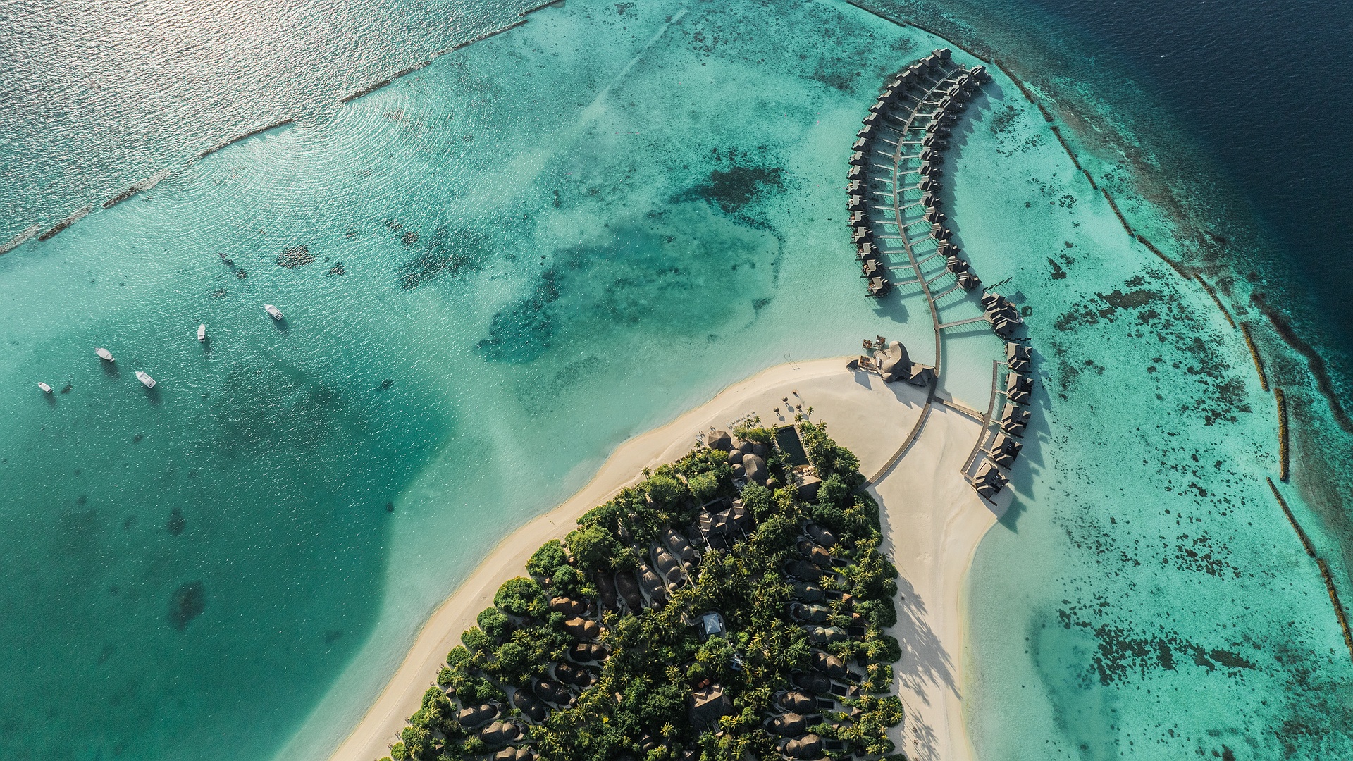 Aerial view of the Sun Siyam Iru Fushi Maldives