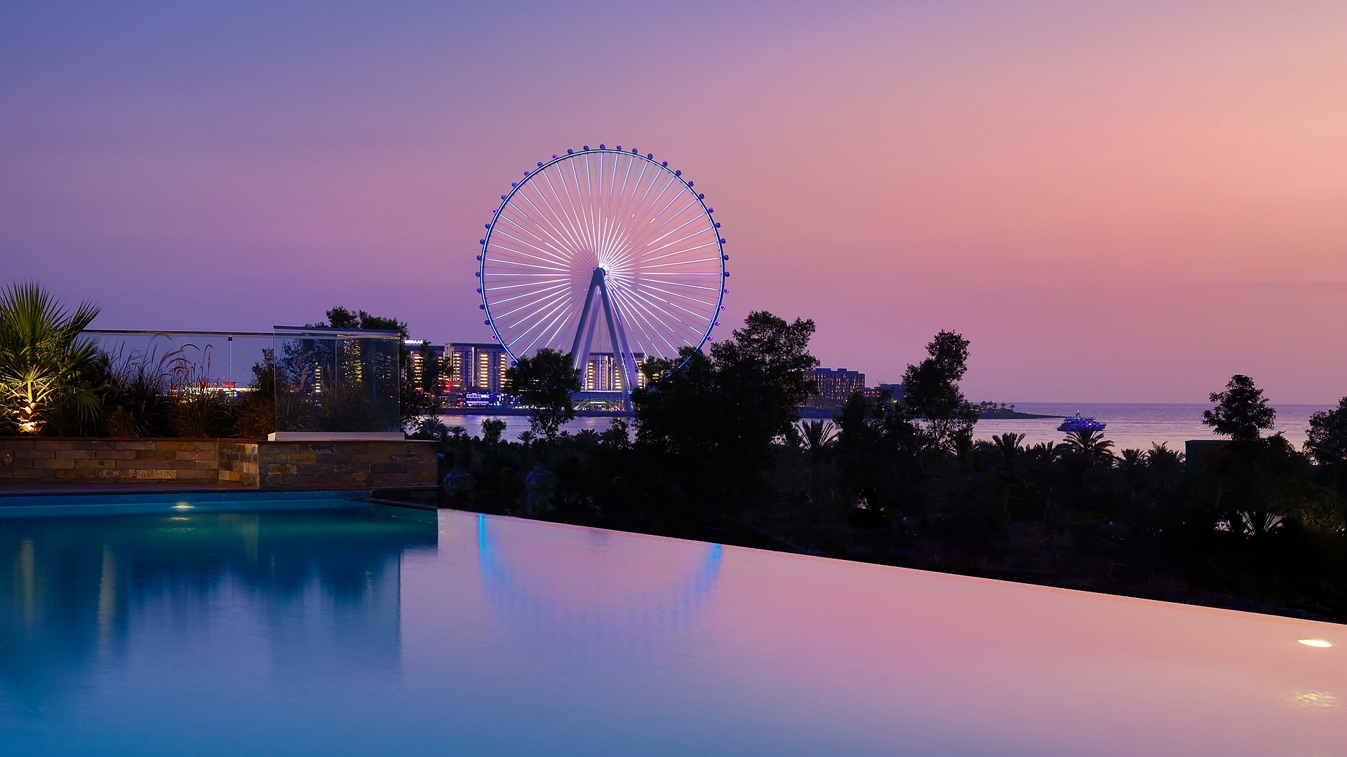 Al Habtoor Grand Resort, Autograph Collection sunset view