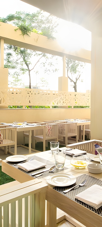 the dining area of the Sarovar Premiere Jaipur hotel