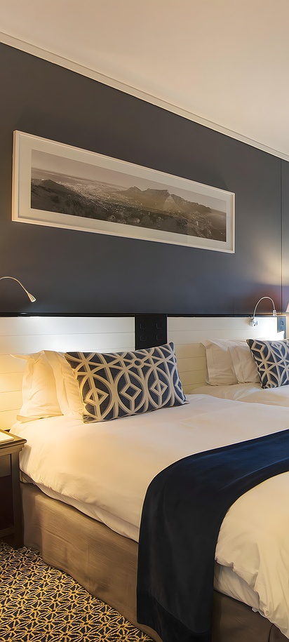 guest room at The Commodore Hotel