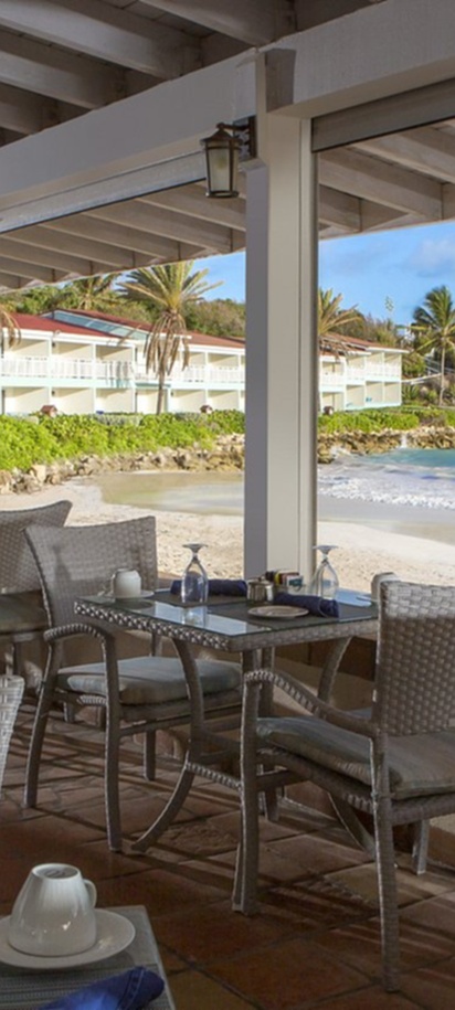 Topaz restaurant at Pineapple Beach Club