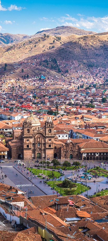 a panoramic view of the Plaza de Armas in Cusco, Peru