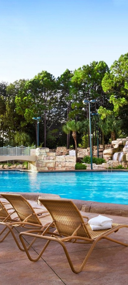 Pool area at the Walt Disney World Swan